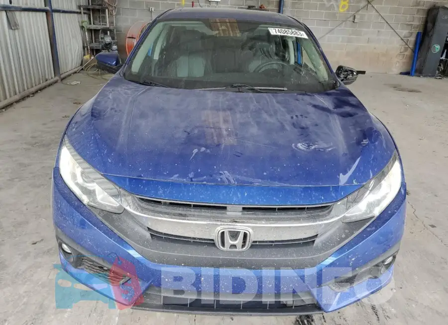 19XFC2F80HE024392 Photo# 5
