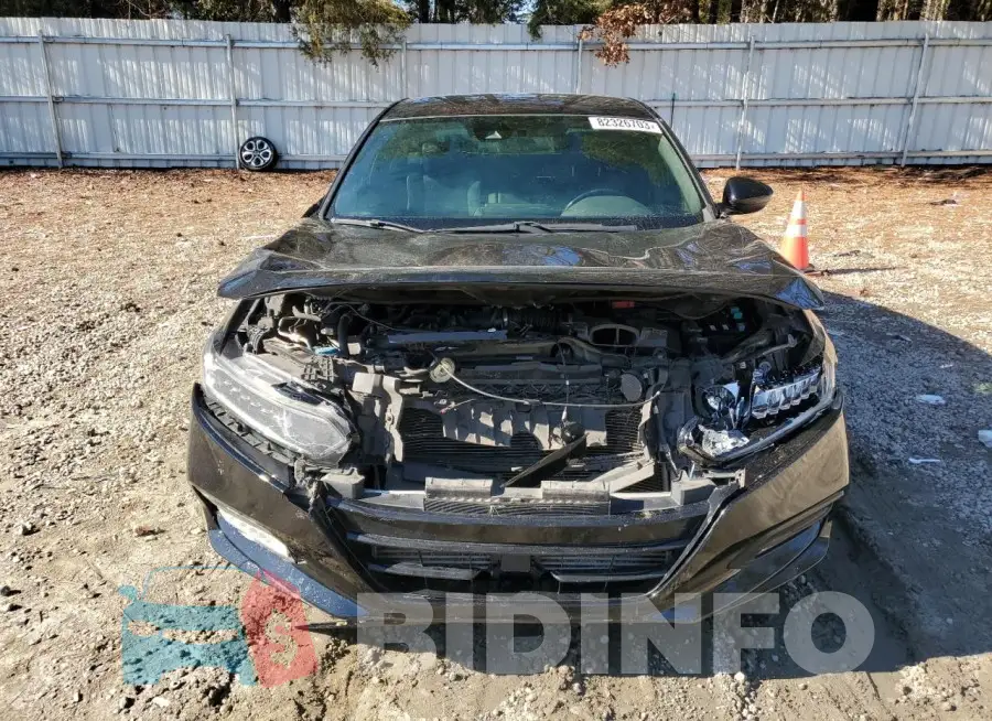 1HGCV1F33JA267958 Photo# 5
