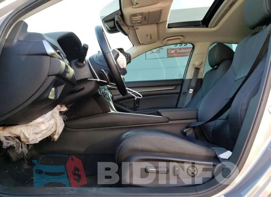 1HGCV3F50MA017577 Photo# 7