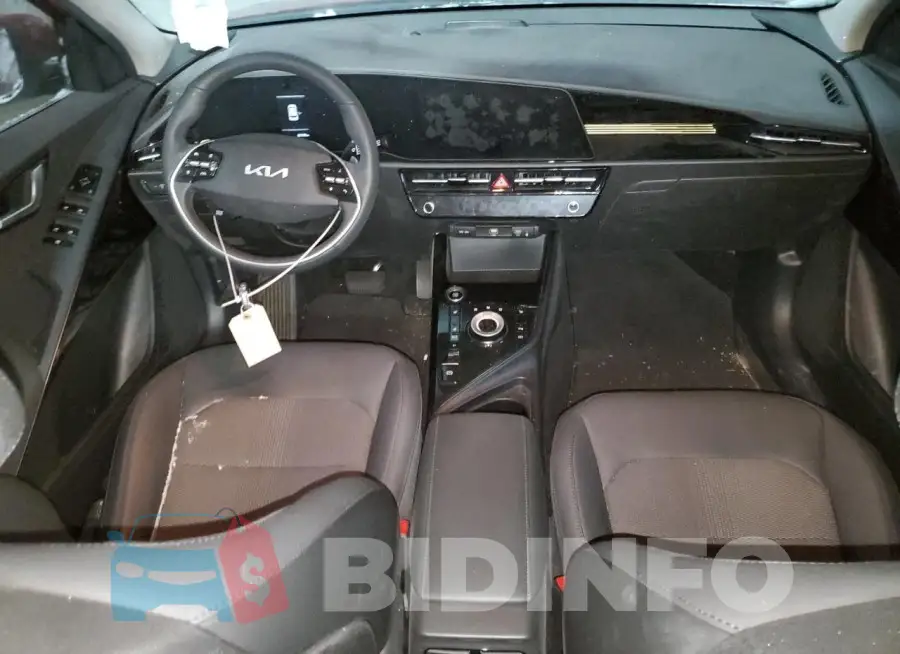 KNDCS3LFXP5088156 Photo# 8