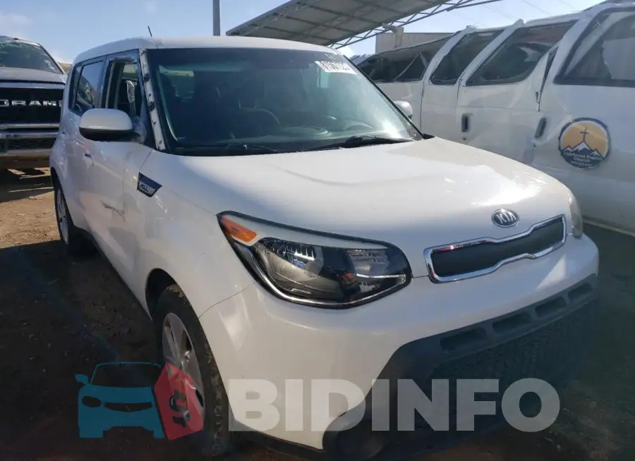 KNDJN2A27F7151869 Photo# 4