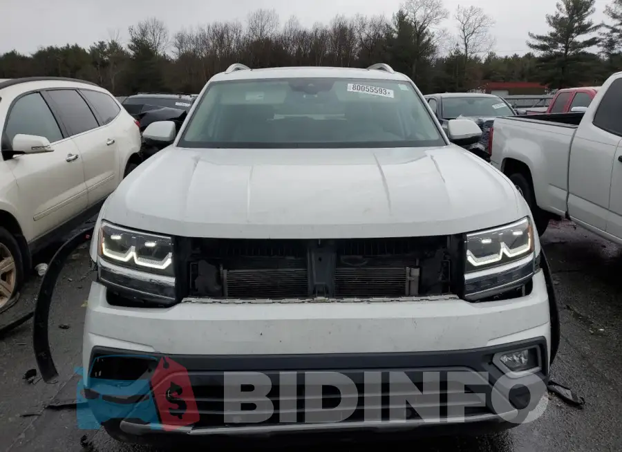 1V2MR2CAXJC526495 Photo# 5