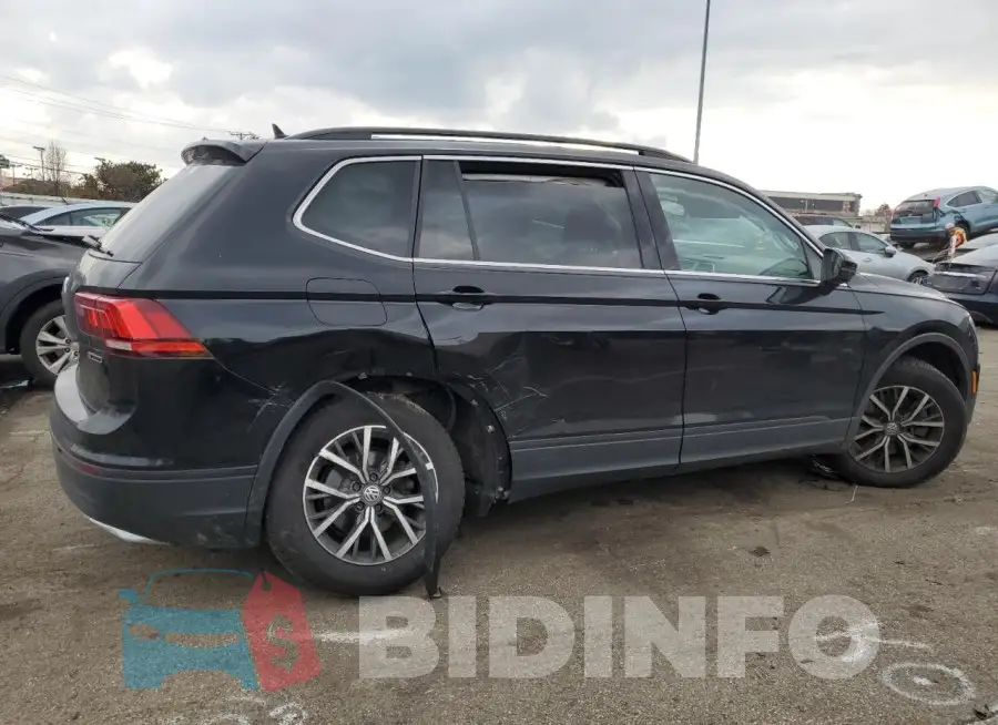3VV2B7AX1KM176645 Photo# 3