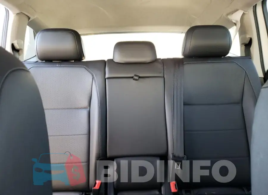 3VV2B7AX2JM171887 Photo# 10
