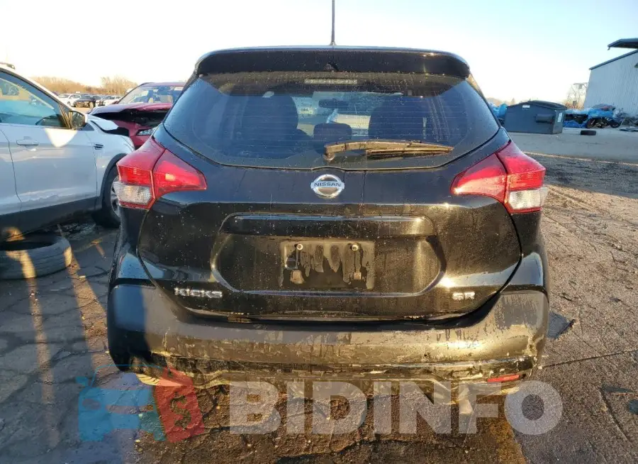 3N1CP5CU3JL518468 Photo# 6