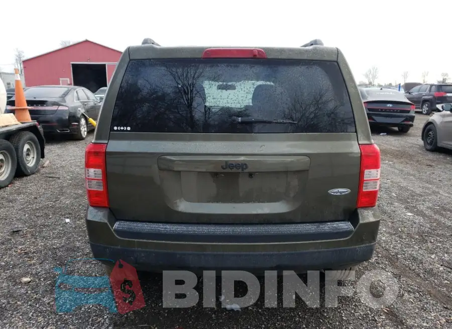 1C4NJPAAXFD397592 Photo# 6