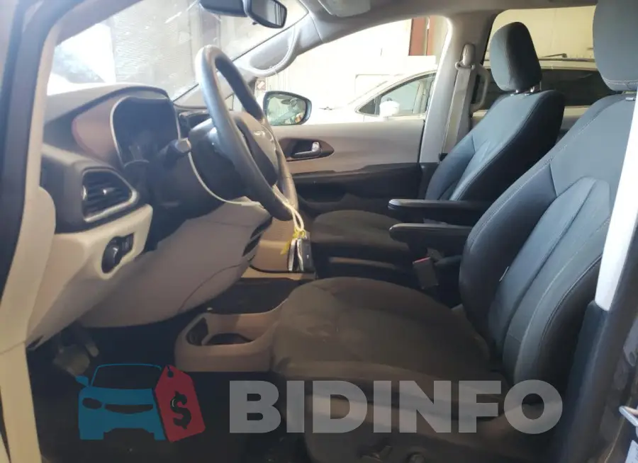 2C4RC1CG6HR509749 Photo# 7