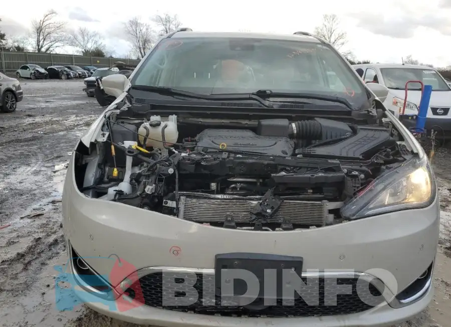 2C4RC1EG4KR615718 Photo# 5