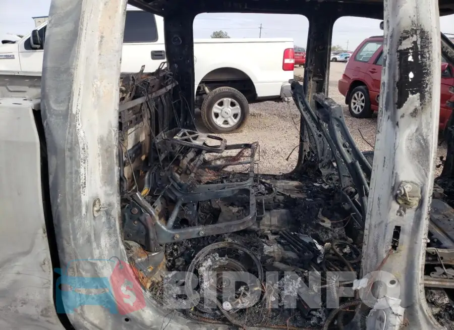 3GCPYFED2MG419006 Photo# 10
