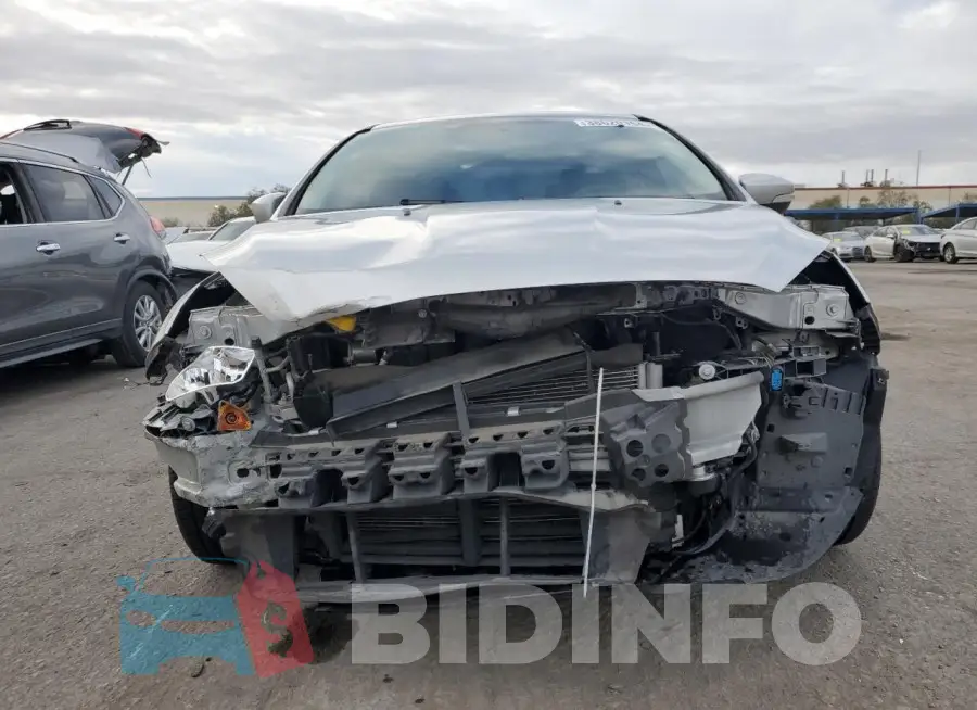 1FADP3F20GL246617 Photo# 5