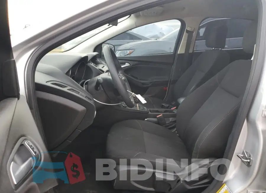 1FADP3F20GL246617 Photo# 7