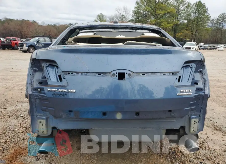 1FAHP2E82JG136301 Photo# 6