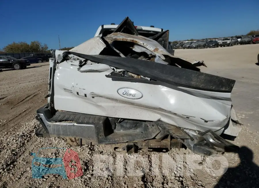 1FT8X3BT5PEC04779 Photo# 6