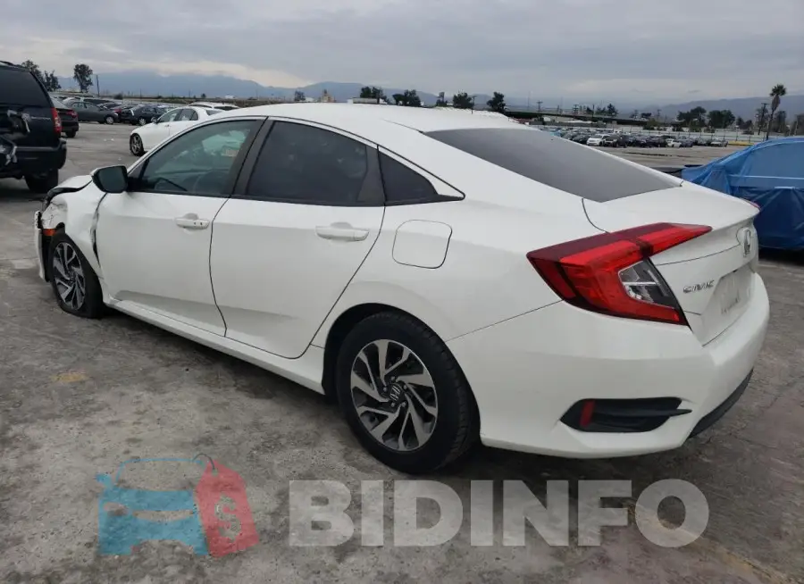 19XFC2F83GE228134 Photo# 2