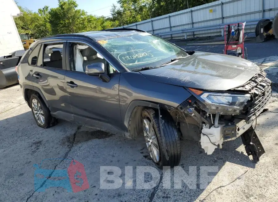2T3A1RFV8LC130635 Photo# 4