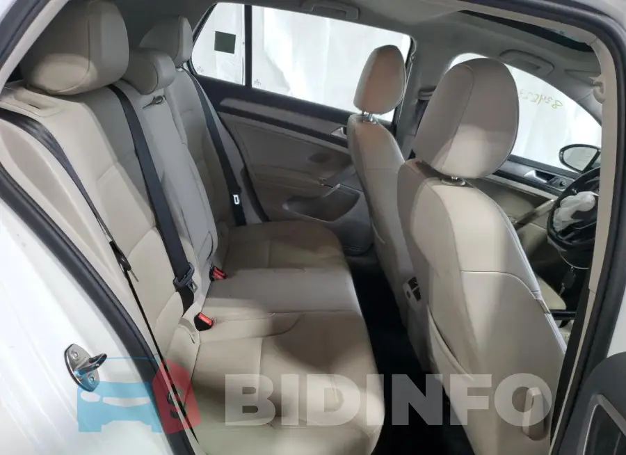 3VW217AU3FM007351 Photo# 10