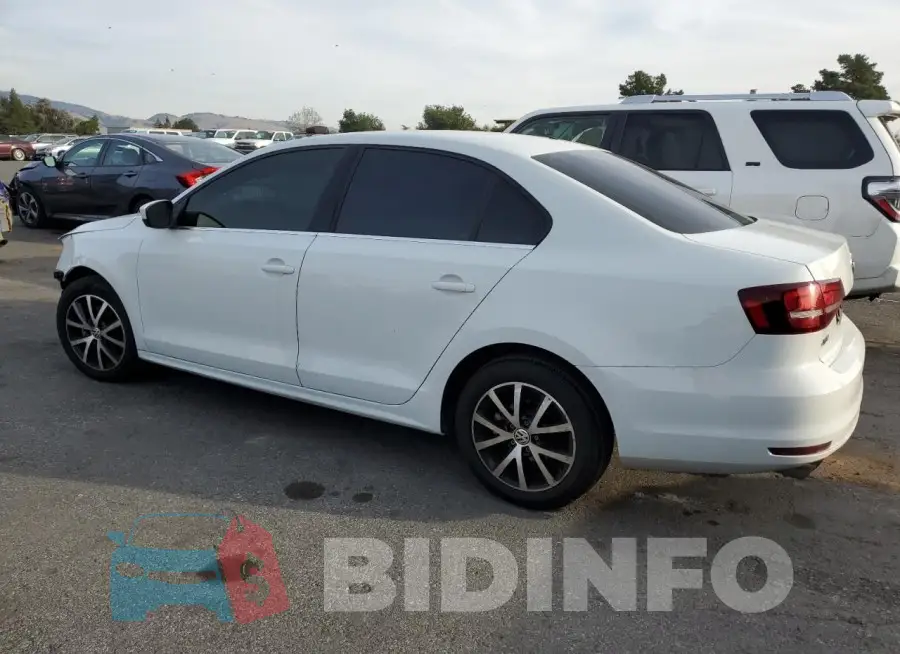 3VW2B7AJ2HM313236 Photo# 2