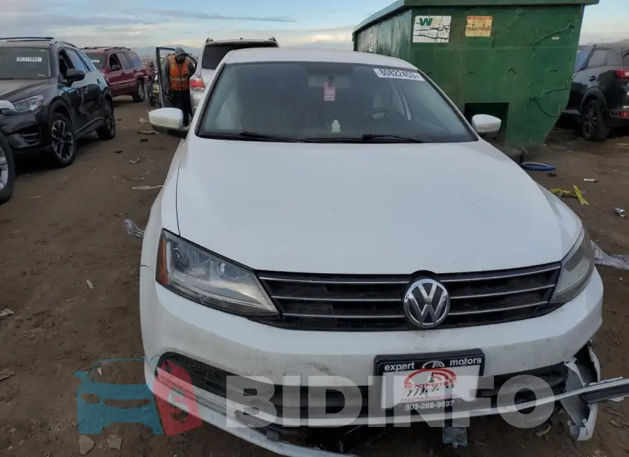 3VW2B7AJ8HM319641 Photo# 5