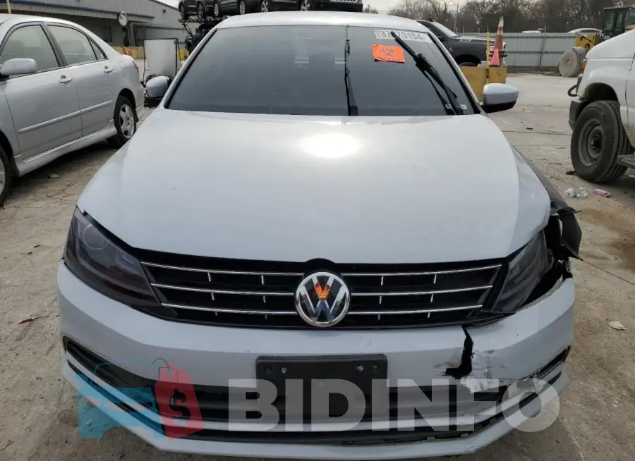 3VW2B7AJ8JM245711 Photo# 5