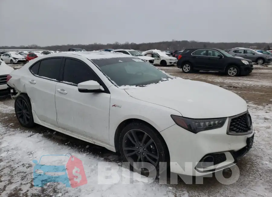 19UUB2F63KA003783 Photo# 4