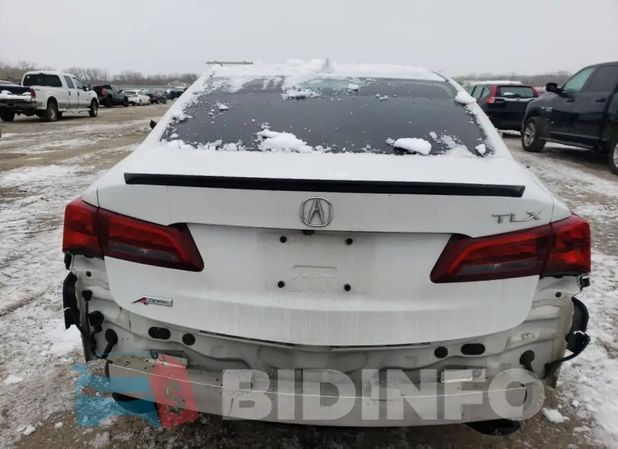 19UUB2F63KA003783 Photo# 6