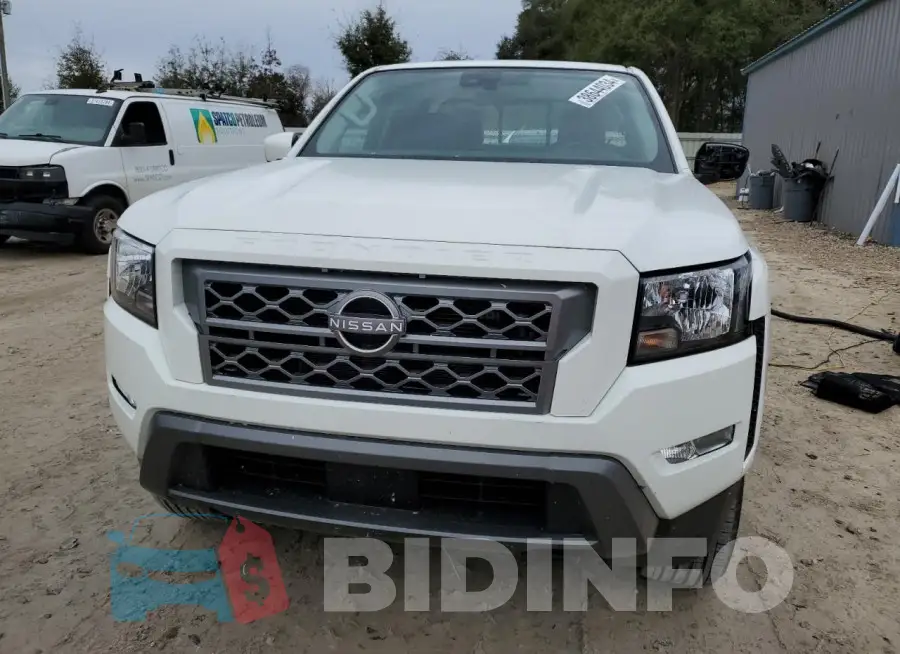 1N6ED1EK6NN625813 Photo# 5