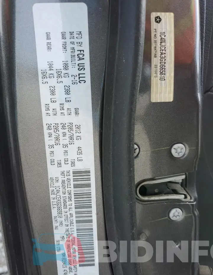 1C4NJCEA3GD665810 Photo# 13