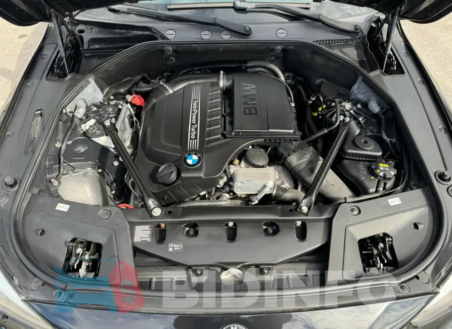 WBA5M4C50HD187007 Photo# 15