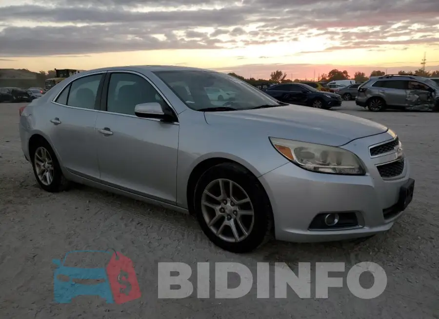 1G11F5RR0DF108972 Photo# 4