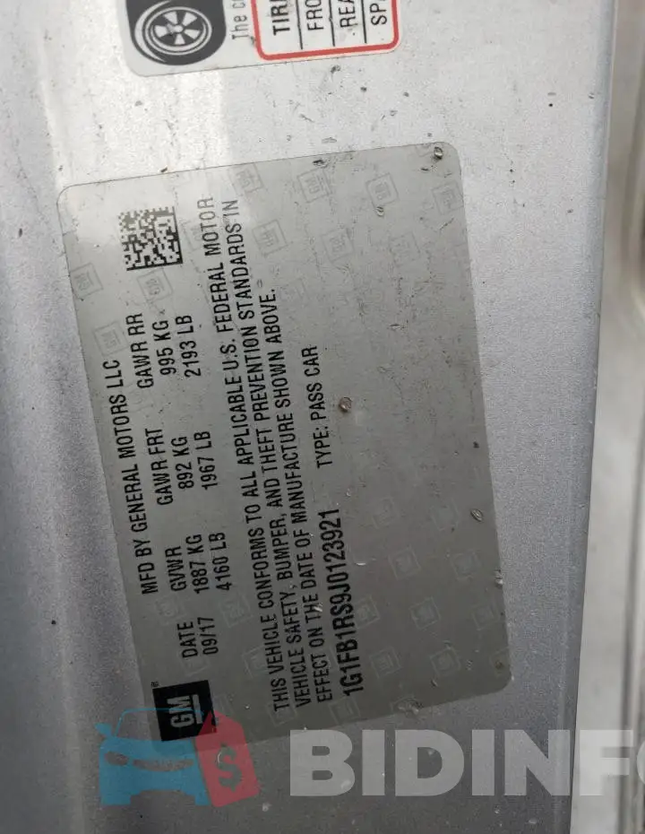 1G1FB1RS9J0123921 Photo# 12