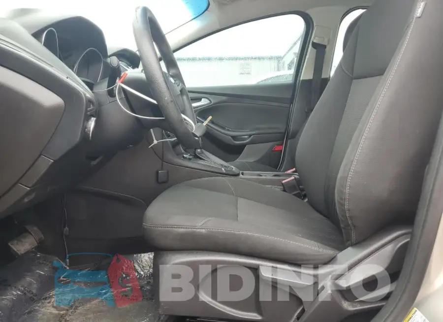 1FADP3F25GL267463 Photo# 7