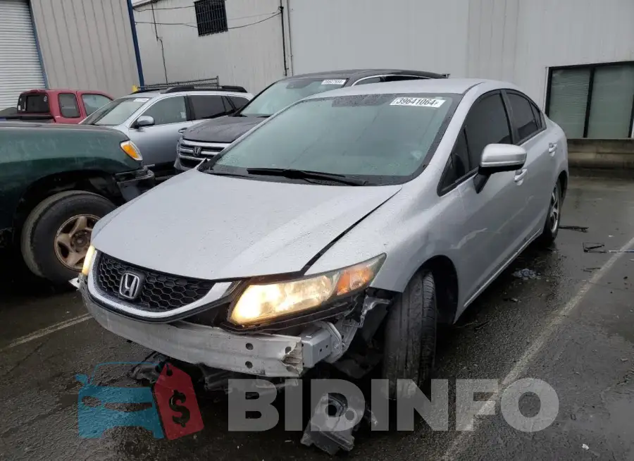 2HGFB2F71FH525773 Photo# 1