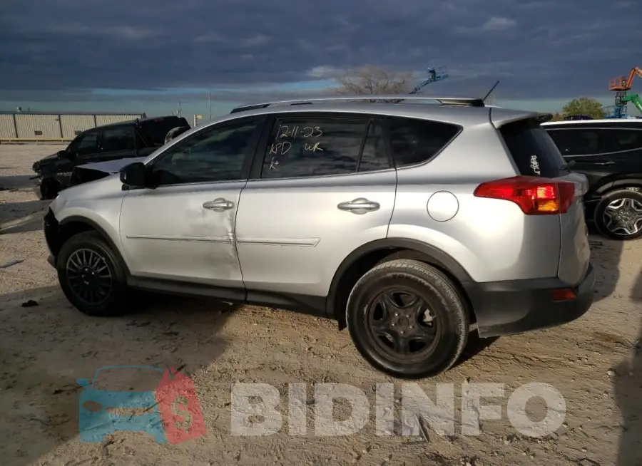 JTMZFREV5FJ054413 Photo# 2