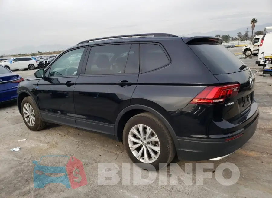 3VV1B7AX8KM124862 Photo# 2
