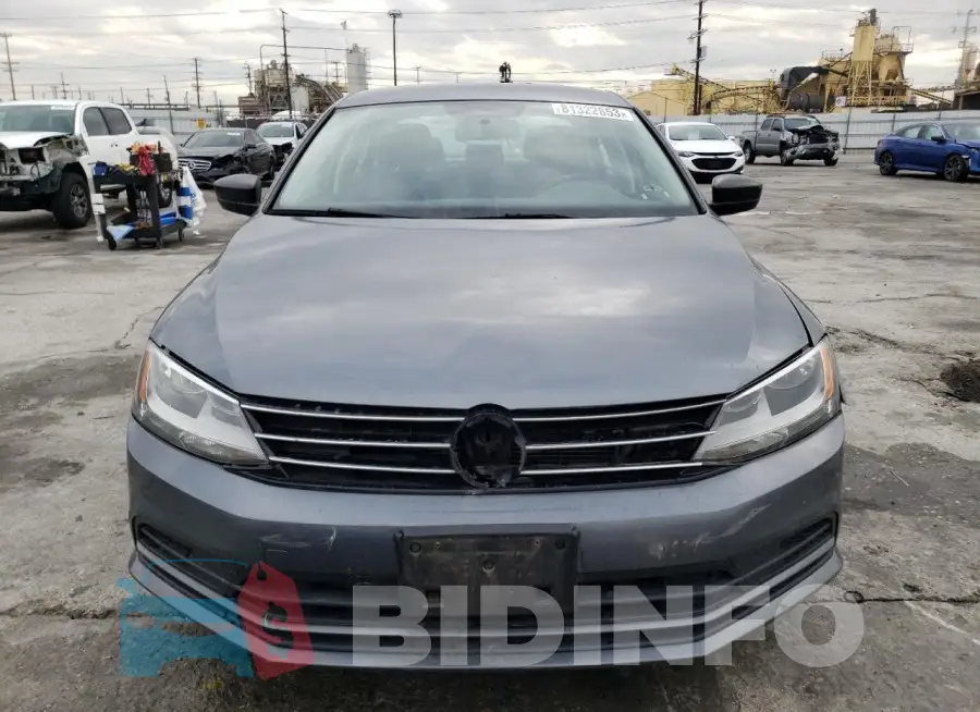 3VW267AJ9GM373775 Photo# 5