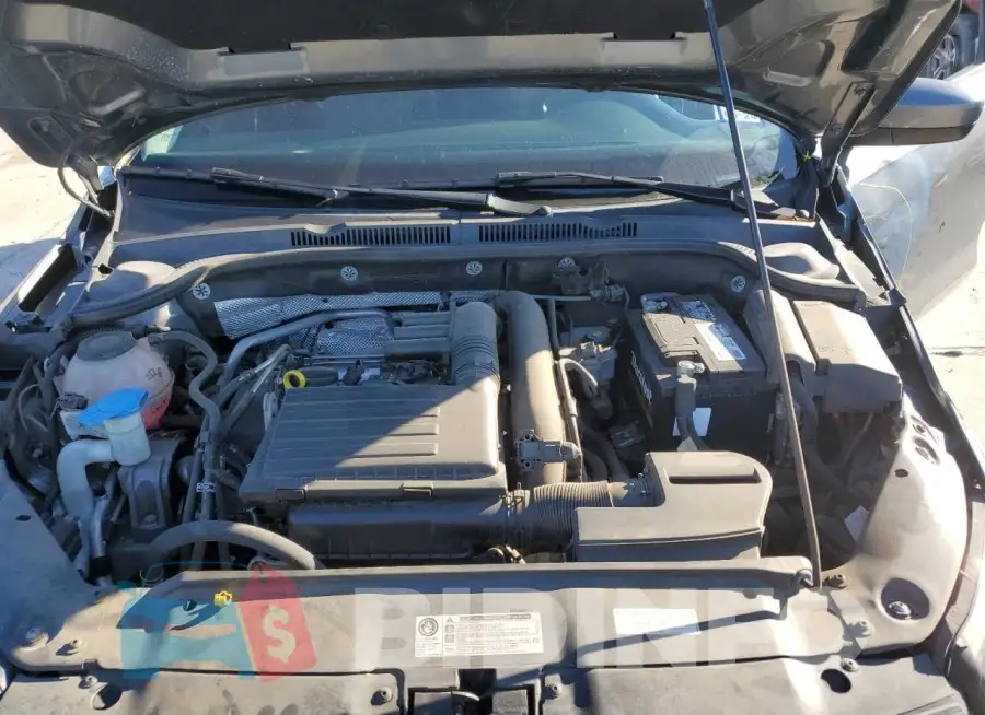 3VW2B7AJ9JM215083 Photo# 11