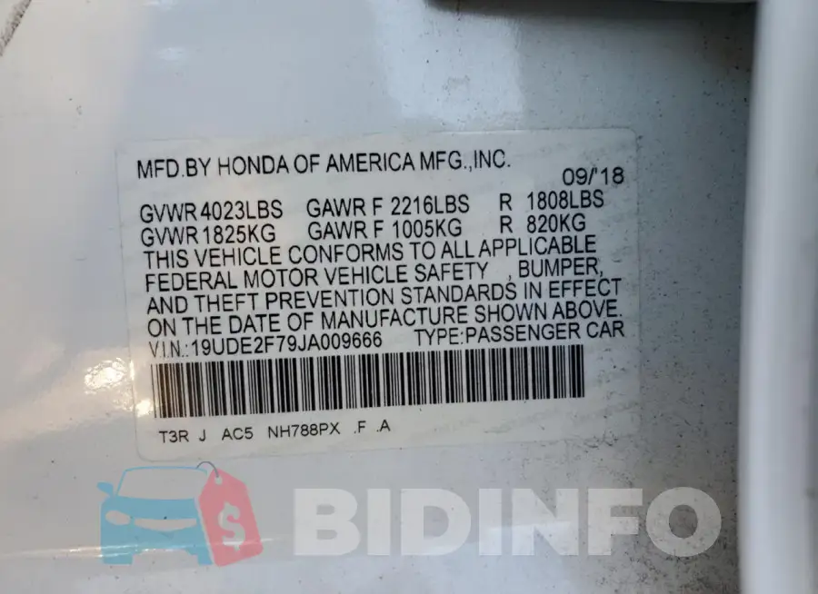 19UDE2F79JA009666 Photo# 13