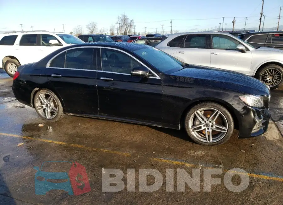 WDDZF8DB9LA734897 Photo# 4
