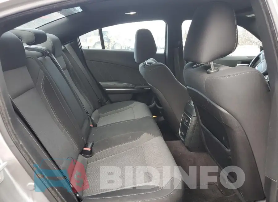 2C3CDXJG6GH259768 Photo# 10