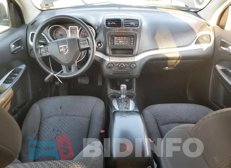 3C4PDCBG9HT522882 Photo# 8