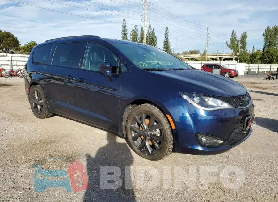 2C4RC1EG3LR113445 Photo# 4