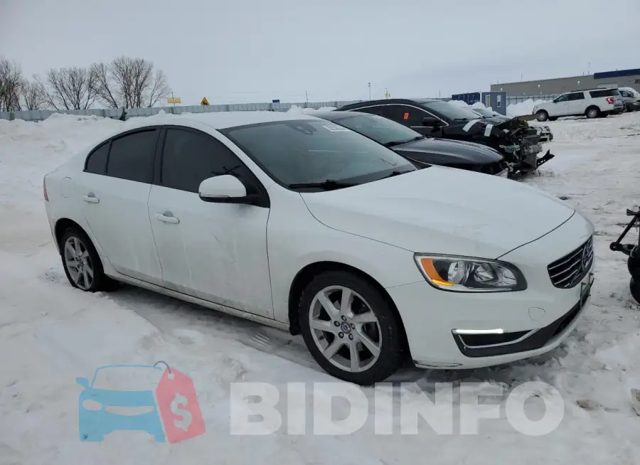 YV140MFJ4F2351185 Photo# 4