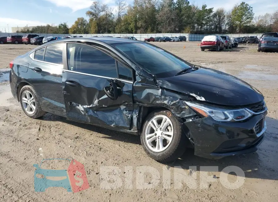 1G1BE5SM5J7215964 Photo# 4