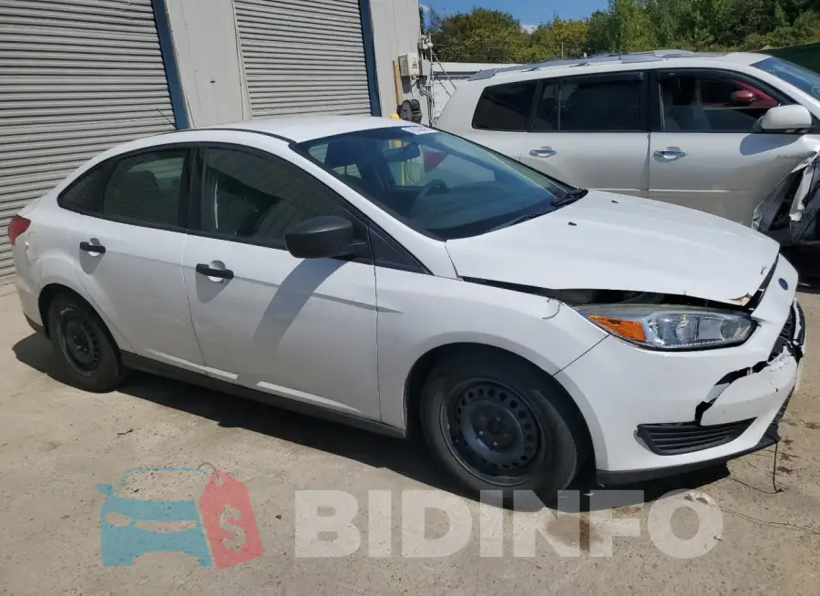 1FADP3E22GL241856 Photo# 4