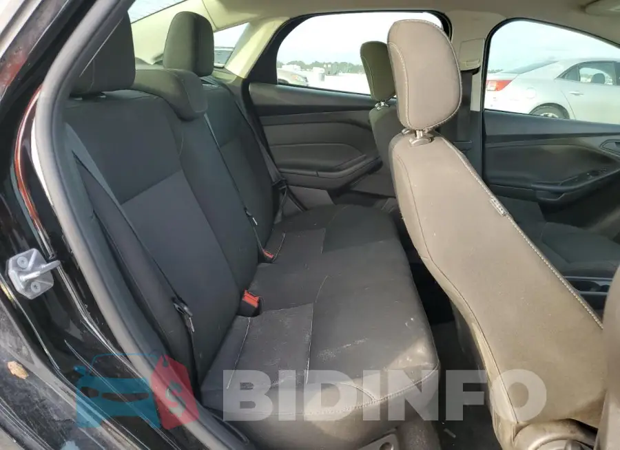 1FADP3E2XHL338322 Photo# 10