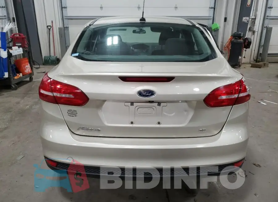 1FADP3F22JL223752 Photo# 6