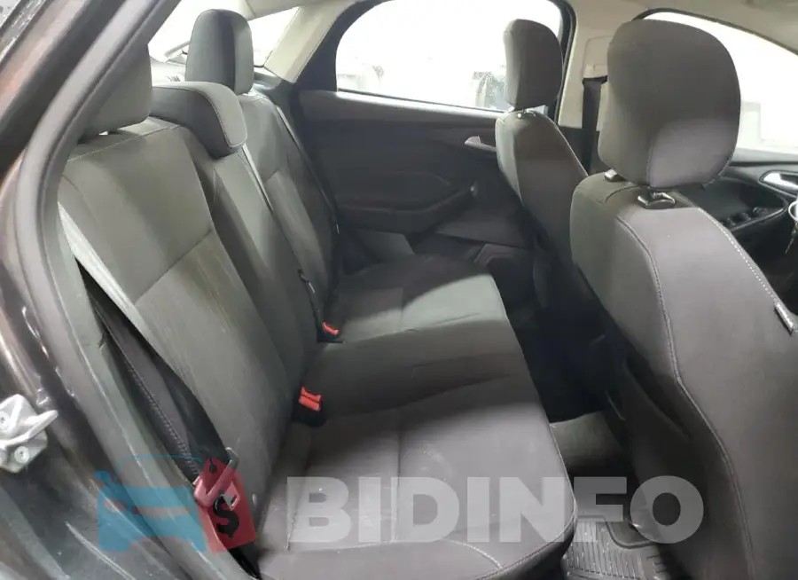 1FADP3F2XHL341204 Photo# 10