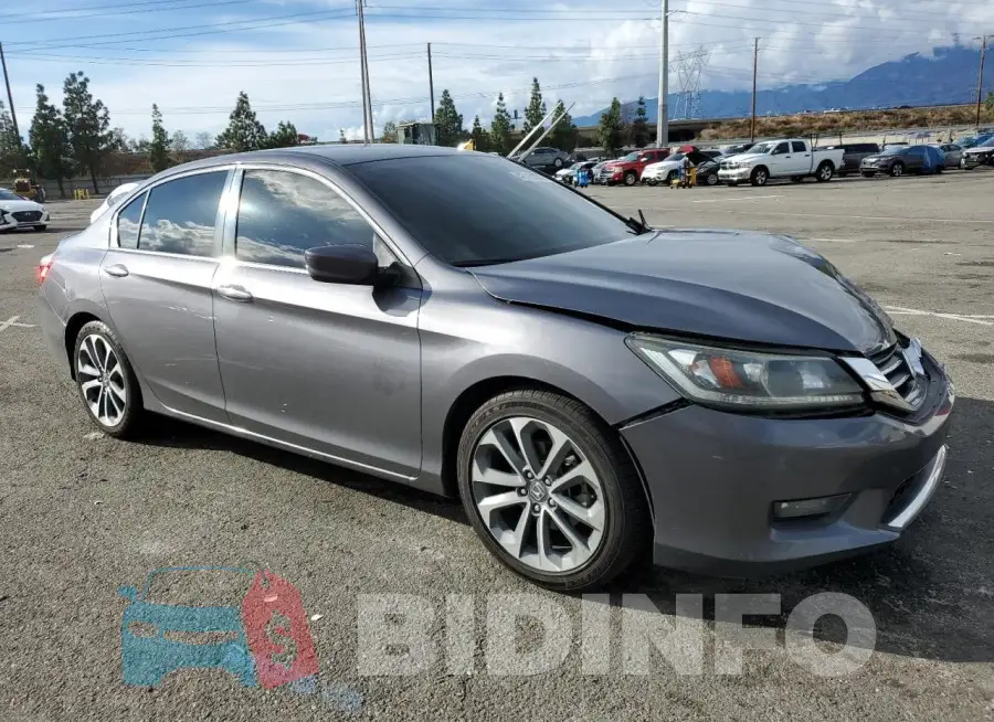 1HGCR2F50FA173152 Photo# 4