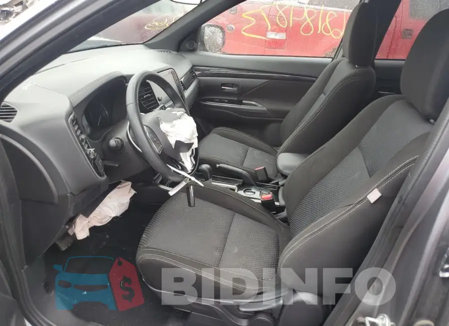 JA4AD3A37JZ053515 Photo# 7