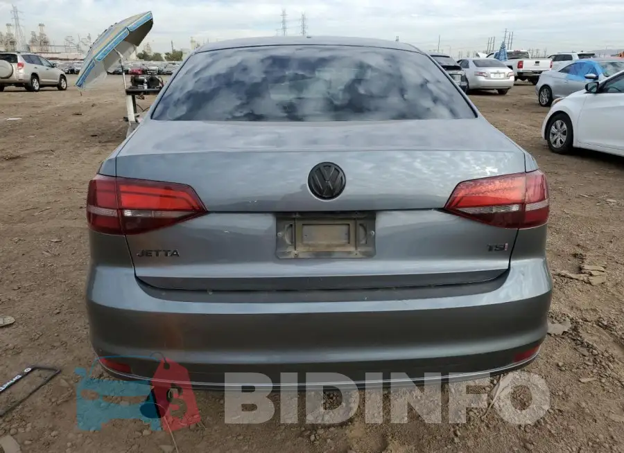 3VW2B7AJ3JM233207 Photo# 6